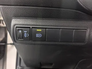 Toyota Corolla 2022 — фото 9 из 25