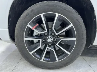 Skoda Karoq 2023 — фото 20 из 29