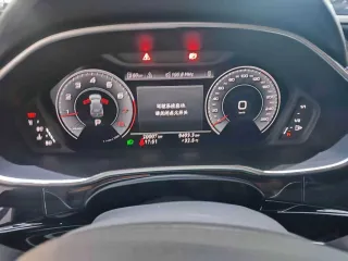 Audi Q3 2022 — фото 4 из 7