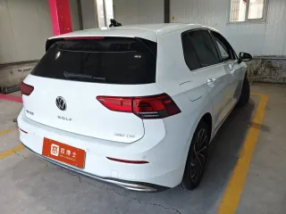 Volkswagen Golf 2023 — фото 3 из 7