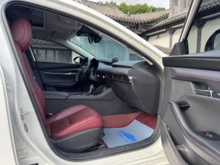 Mazda3 2022 — фото 10 из 29