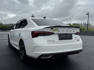 Skoda Octavia 2022 — фото 25 из 27