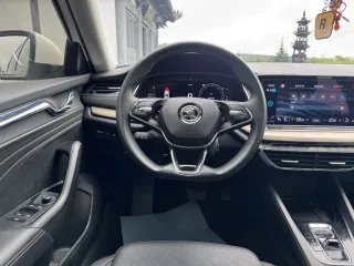 Skoda Octavia 2022 — фото 14 из 27