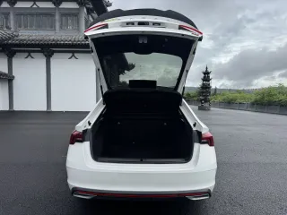 Skoda Octavia 2022 — фото 24 из 27