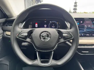 Skoda Octavia 2022 — фото 15 из 27