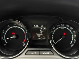 Skoda Kamiq 2023 — фото 21 из 28