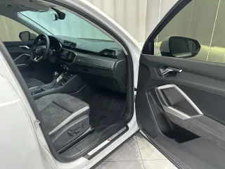 Audi Q3 2022 — фото 19 из 25