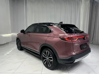 Honda Vezel 2022 — фото 6 из 28