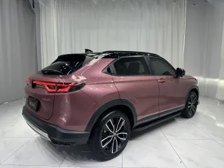 Honda Vezel 2022 — фото 4 из 28