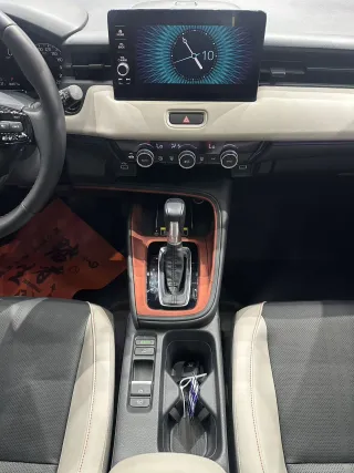 Honda Vezel 2022 — фото 12 из 28