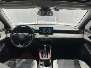 Honda Vezel 2022 — фото 13 из 28