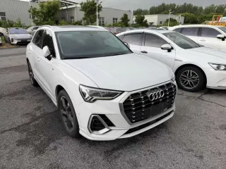 Audi Q3 2022 — фото 2 из 11