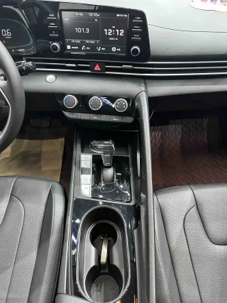 Hyundai Elantra 2023 — фото 4 из 13