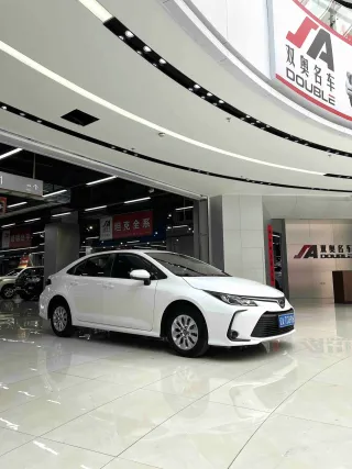 Toyota Corolla 2023 — фото 3 из 11