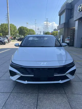 Hyundai Elantra 2026 — фото 2 из 7