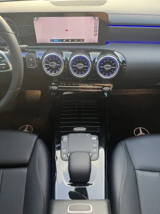 Mercedes A-Class 2022 — фото 44 из 58
