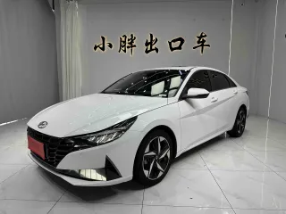 Hyundai Elantra 2023 — фото автомобиля из Китая