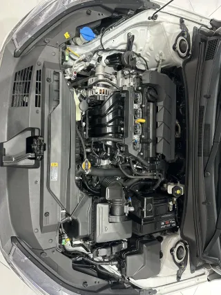 Hyundai Elantra 2022 — фото 21 из 28