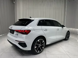 Audi A3 2022 — фото 4 из 28