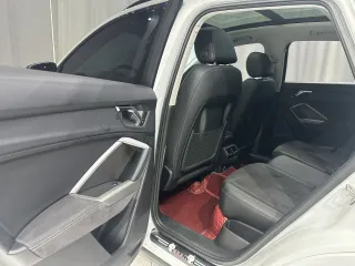 Audi Q3 2022 — фото 16 из 28