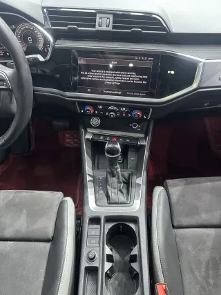 Audi Q3 2022 — фото 12 из 28