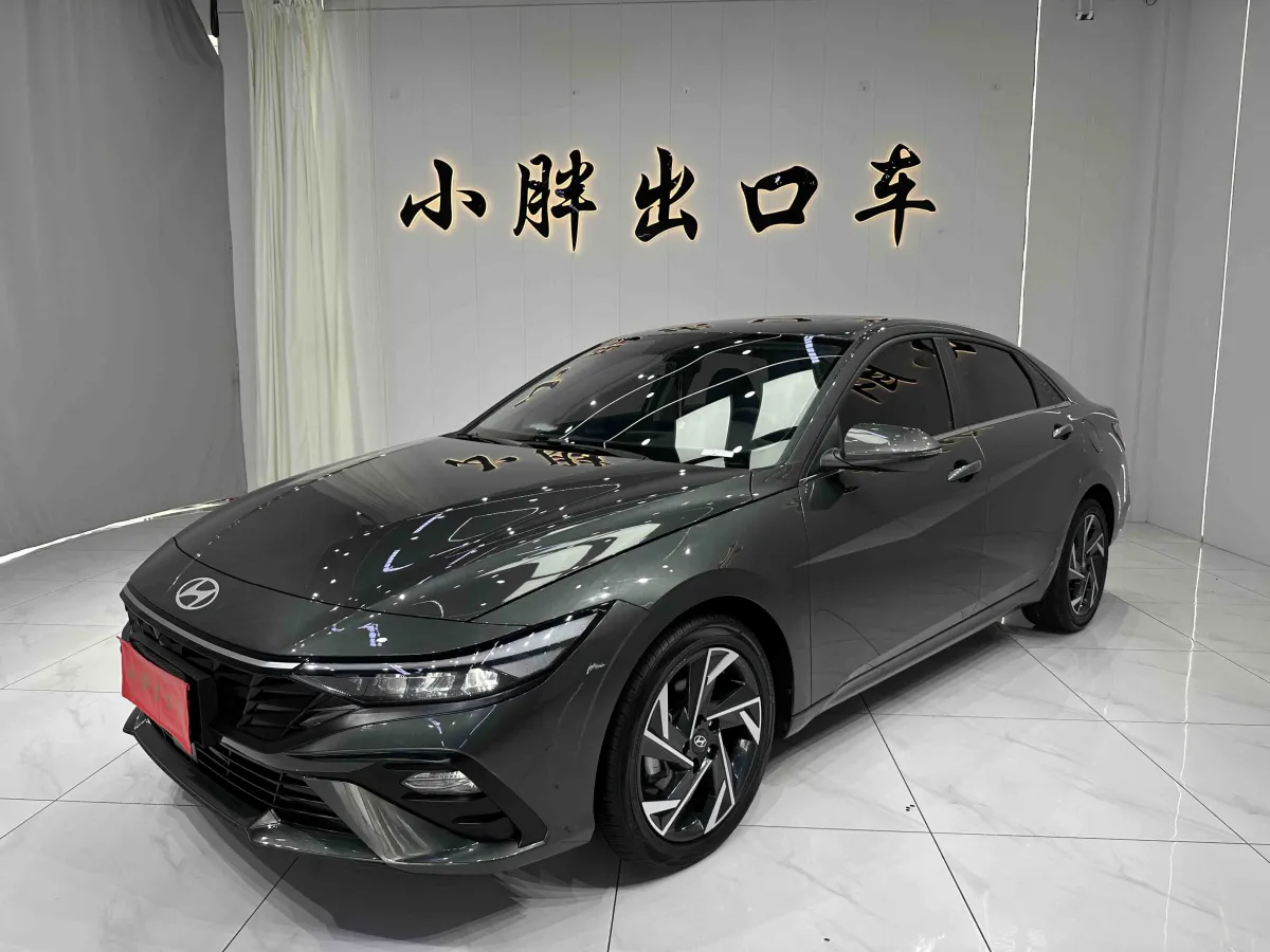 Hyundai Elantra