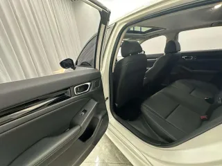 Honda Civic 2022 — фото 8 из 23