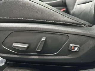 Hyundai Elantra 2023 — фото 17 из 24