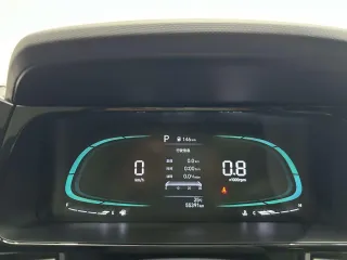 Hyundai Elantra 2023 — фото 19 из 24