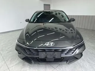 Hyundai Elantra 2023 — фото 2 из 23