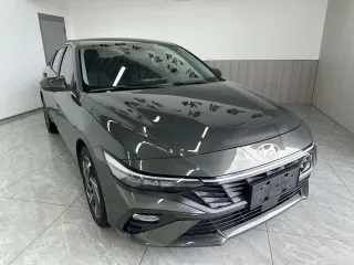 Hyundai Elantra 2023 — фото 3 из 23