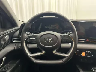 Hyundai Elantra 2022 — фото 10 из 23