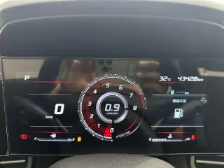 Hyundai Elantra 2022 — фото 18 из 23