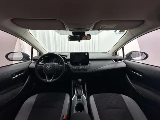 Toyota Corolla 2022 — фото 9 из 24