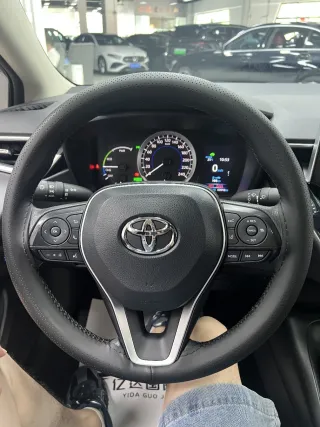 Toyota Corolla 2022 — фото 10 из 24