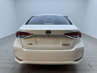Toyota Corolla 2022 — фото 10 из 25