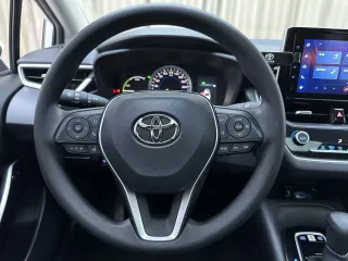 Toyota Corolla 2022 — фото 16 из 25