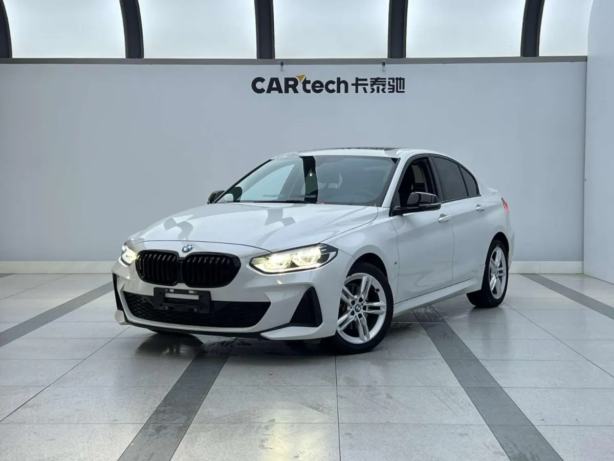 BMW 1-Series 2023 — фото 1 из 22