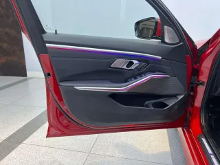 BMW 3-Series 2022 — фото 12 из 15