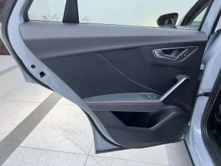 Audi Q2 2022 — фото 10 из 14