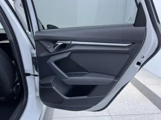 Audi A3 2021 — фото 14 из 25