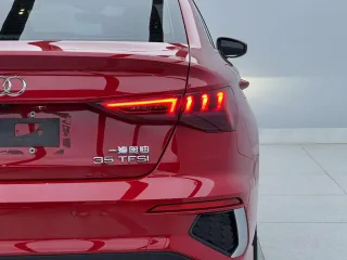 Audi A3 2022 — фото 8 из 18