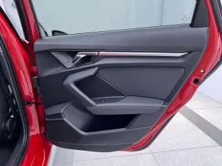 Audi A3 2022 — фото 13 из 18