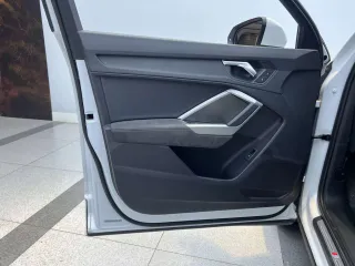 Audi Q3 2022 — фото 13 из 20