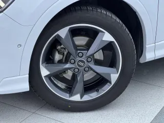 Audi Q3 2022 — фото 7 из 22