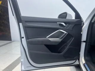 Audi Q3 2022 — фото 12 из 22