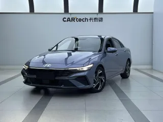 Hyundai Elantra 2023 — фото 1 из 20