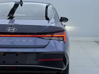 Hyundai Elantra 2023 — фото 4 из 20