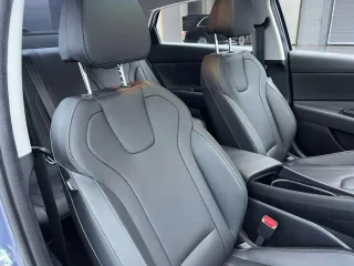 Hyundai Elantra 2023 — фото 19 из 20