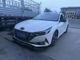 Hyundai Elantra 2021 — фото 1 из 8